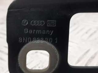 Петля капота левая Audi TT 1 2001г. 8N0823301 - Фото 4
