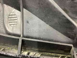 Решетка радиатора Renault Laguna 2 2003г. 8200390126 - Фото 8