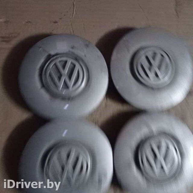 Колпак колесный Volkswagen Vento 1996г. 1H0601151B,1H0601149B - Фото 1