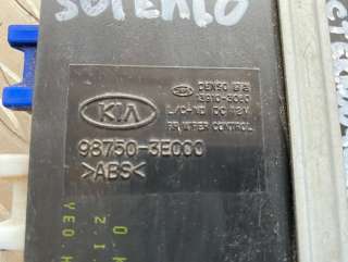 Блок управления крышкой багажника Kia Sorento 1 2004г.  - Фото 2