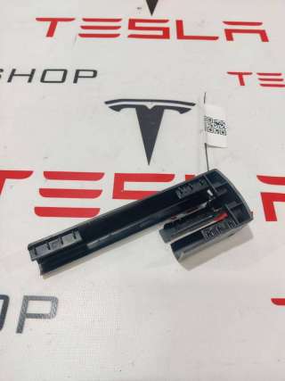 Пластик салазок сиденья Tesla model S 2014г. 1031676-00-A - Фото 3