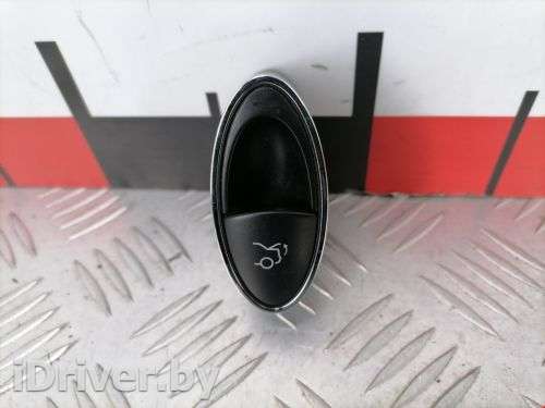 Кнопка открытия багажника Mercedes E W211 2005г. A21182111517167, A2118211151 - Фото 1