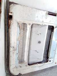 Дверь задняя распашная левая Ford Transit 3 2005г.  - Фото 6