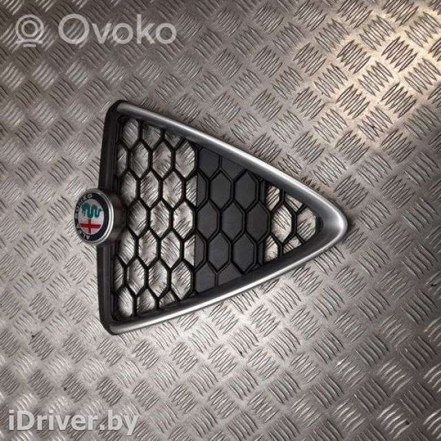 Решетка радиатора Alfa Romeo Giulietta 2017г. 156109980 , artTAN167159 - Фото 1