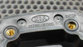 Ручка крышки багажника Kia Sorento 1 2004г. 817903E000 - Фото 3