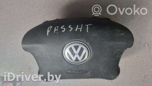 Подушка безопасности водителя Volkswagen Passat B5 1998г. 111205100, 3b0880201ae , artIDL2109 - Фото 1