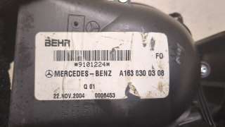 Моторчик печки Mercedes ML W163 2005г. a1638300308 - Фото 5