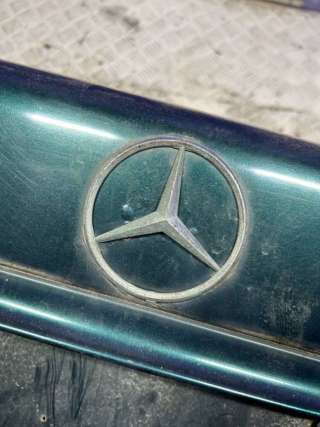  Эмблема к Mercedes C W202 Арт 67710122