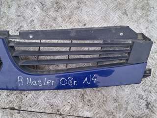 Решетка радиатора Renault Master 2 2006г.  - Фото 2