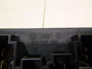 Блок предохранителей Volkswagen Sharan 1 1995г. 357937039 VAG - Фото 6