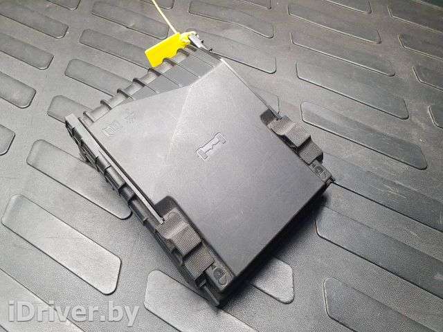 крышка блока предохранителей переднего Audi TT 2 2010г. 1K0937132F - Фото 1