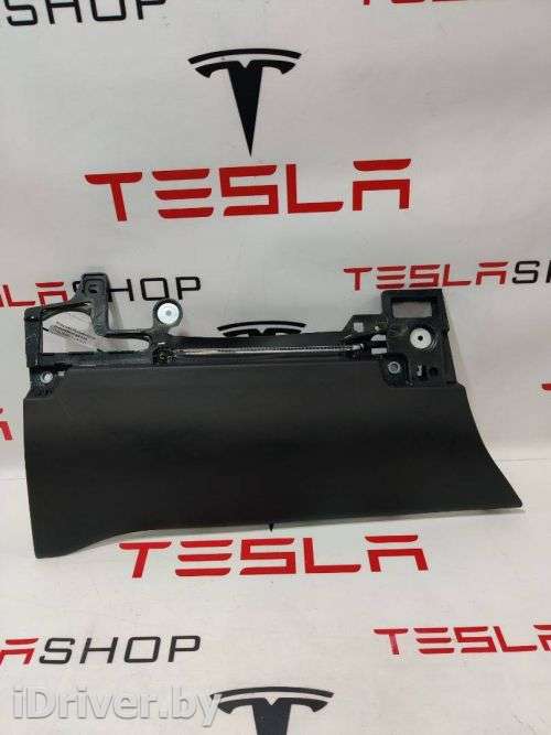 Подушка безопасности коленная Tesla model S 2022г. 1077825-00-D,1143753-00-A,158285900E - Фото 1