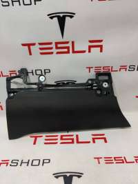 1077825-00-D,1143753-00-A,158285900E Подушка безопасности коленная к Tesla model S Арт 9938048