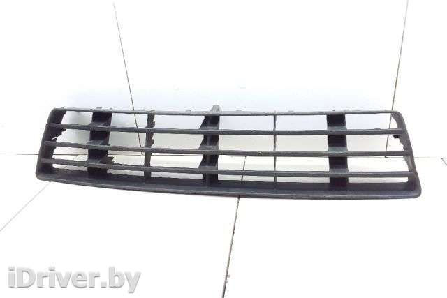 Заглушка (решетка) в бампер передний Audi A6 C5 (S6,RS6) 2000г. 4b0807683f , art779134 - Фото 1