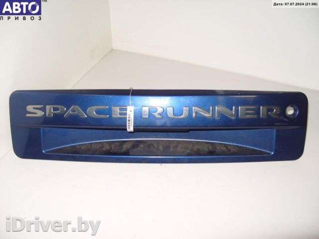 Бленда (накладка под номер) Mitsubishi Space Runner 2 1999г.  - Фото 1
