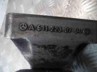 Кронштейн двигателя Mercedes C W203 2003г. 6112230704 - Фото 5