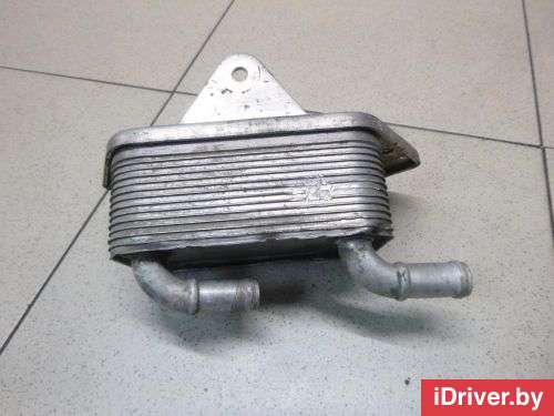 Радиатор масляный Audi A5 (S5,RS5) 1 2012г. 06E117021G VAG - Фото 1
