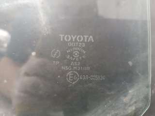 Стекло двери задней левой Toyota Yaris VERSO 2002г.  - Фото 2