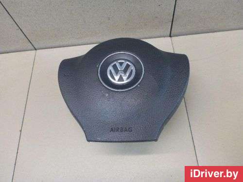 Подушка безопасности в рулевое колесо Volkswagen Tiguan 1 2012г. 5N0880201F81U - Фото 1