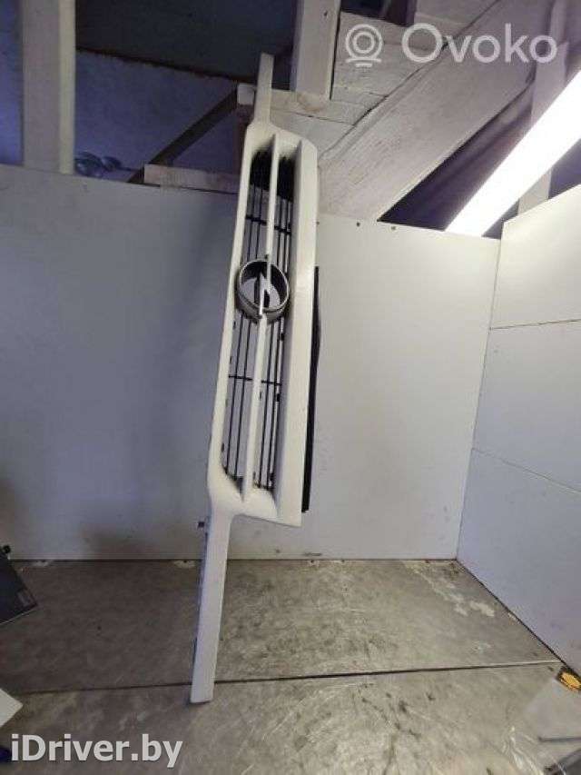 Решетка радиатора Opel Astra F 1995г. 90414156 , artANY5311 - Фото 1