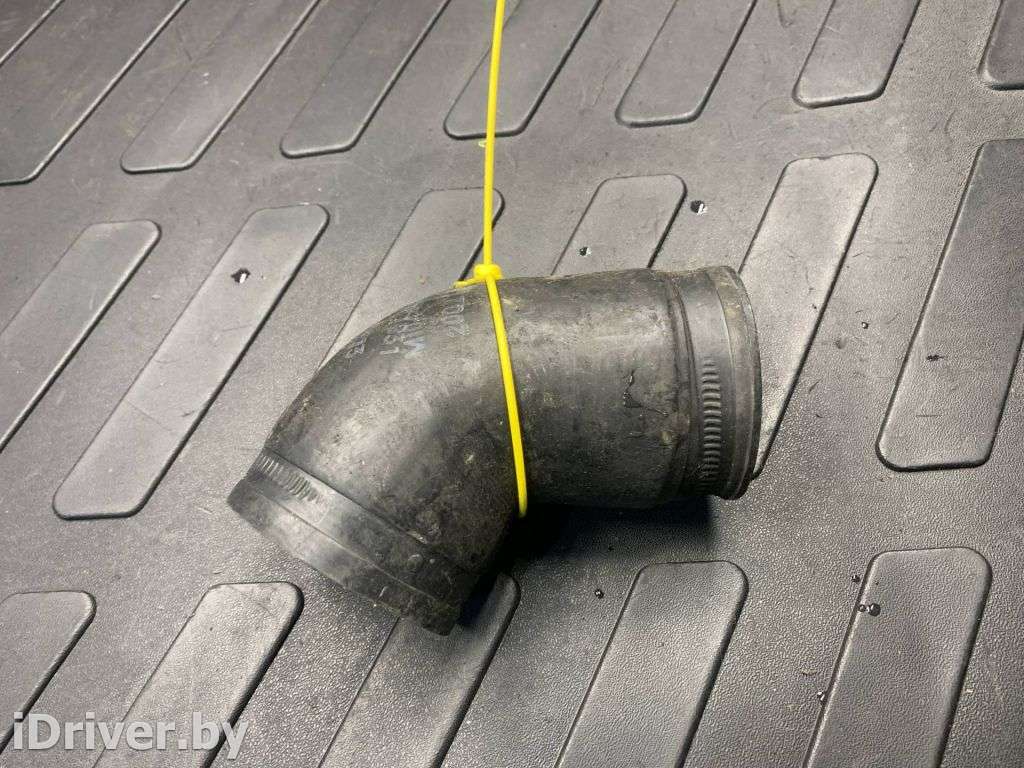 Патрубок интеркулера Volkswagen Scirocco 2012г. 1K0145838AG  - Фото 4
