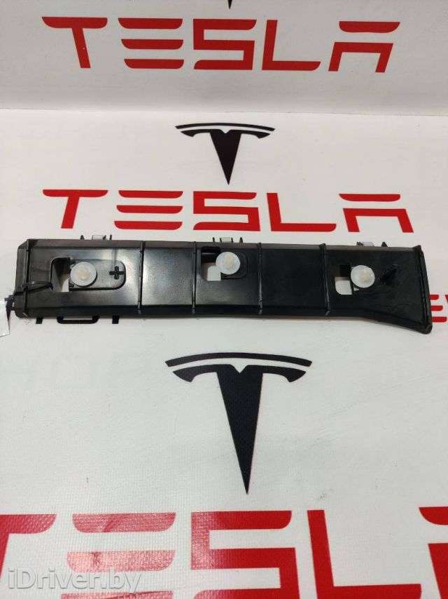 Обшивка крышки багажника Tesla model Y 2021г. 1494632-00-A,1494667-00-A,1494633-00-C - Фото 1
