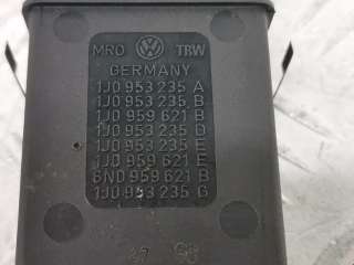 Кнопка аварийной сигнализации Volkswagen Golf 4 2000г. 1J0953235J01C, 1J0953235 - Фото 5