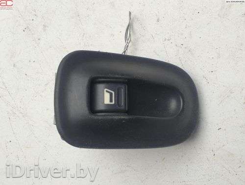 Кнопка стеклоподъемника Peugeot 306 1999г.  - Фото 1