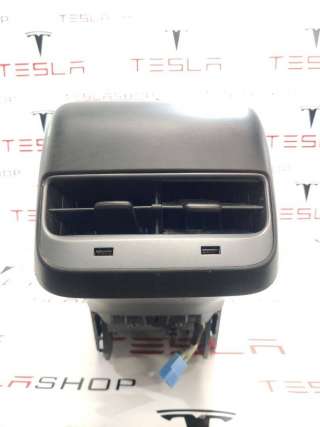 Вещевой ящик центральной консоли Tesla model 3 2019г. 1137427-00-I - Фото 6