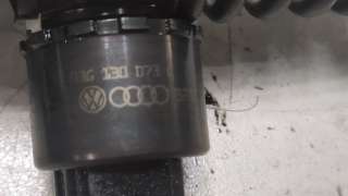 Форсунка топливная Volkswagen Jetta 5 2007г. 03G130073G - Фото 2