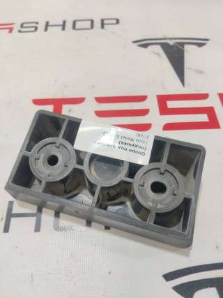 Опора под домкрат (поддомкратная подушка) Tesla model S 2014г. 1009124-00-C - Фото 2