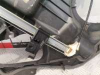 Стеклоподъемник электрический задний правый Mazda 3 BK 2003г. BP7C73590B - Фото 4