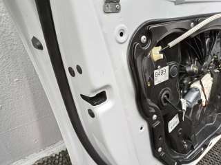 Стекло двери передней левой Volkswagen Touareg 2 2014г.  - Фото 7