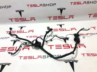 1004425-00-H Проводка двери к Tesla model S Арт 99441978