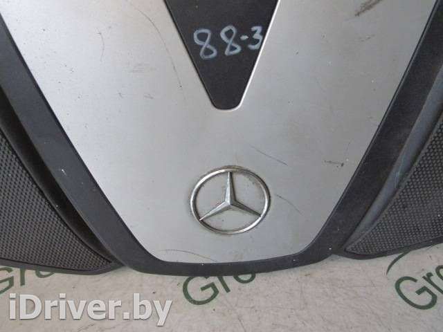 Декоративная крышка двигателя Mercedes CLS C219 2005г. A6420100167  - Фото 2