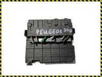  Блок предохранителей к Peugeot 307 Арт 73565564