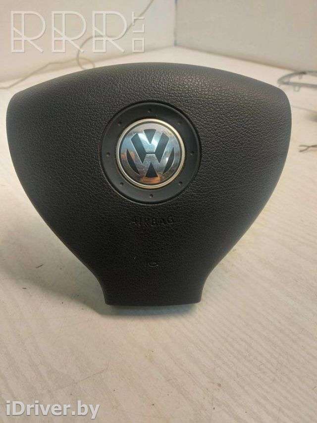 Подушка безопасности водителя Volkswagen Golf 5 2003г. 1k0880201p, 001bl02cvzb, 61815052a , artKIM1799 - Фото 1