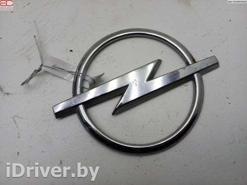 Эмблема Opel Meriva 1 2006г. 24467407 - Фото 1