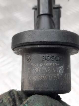 Клапан вентиляции топливного бака Ford Focus 1 2004г. 280142412 - Фото 6