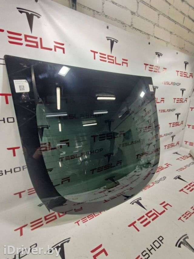 стекло заднее Tesla model Y 2021г. 1509126-00-F,1493410-08-A - Фото 1