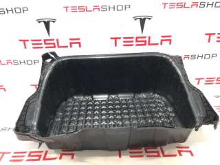 1487751-00-D Корыто пластиковое к Tesla model Y Арт 99442591