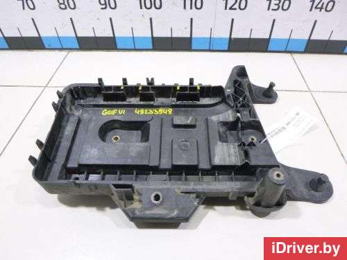 Крепление аккумулятора Skoda Octavia A8 2007г. 1K0915333H VAG - Фото 1