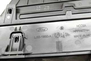 Дефлектор обдува салона Ford Mustang Mach-E 2022г. LJ8B-R018C19-A, LJ8B-19893-A, LJ8B-19C681-A , art9799695 - Фото 6