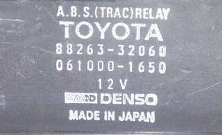 Реле накала свечей Toyota 4Runner 2 1994г. 88263-32060 - Фото 2