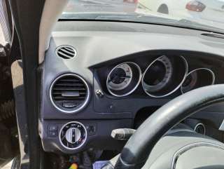 Панель передняя салона (торпедо) Mercedes C W204 2011г.  - Фото 3