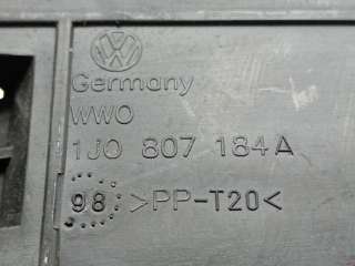 Кронштейн крепления бампера переднего Volkswagen Golf 4 2002г. 1J0807184A, 1J0807184A - Фото 3