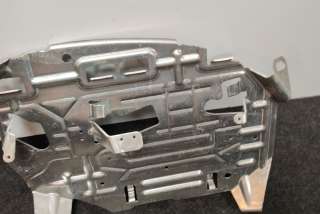 Пластик моторного отсека Mercedes E W207 2012г. a2046840137 , art697397 - Фото 6