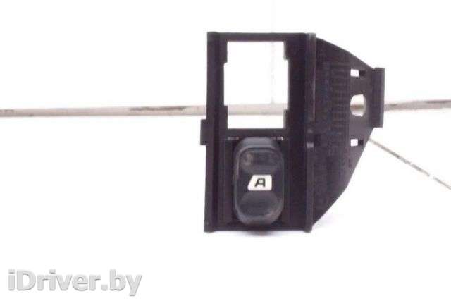 Кнопка стеклоподъемника переднего левого Citroen Xantia 2001г. 9619323280 , art8160922 - Фото 1