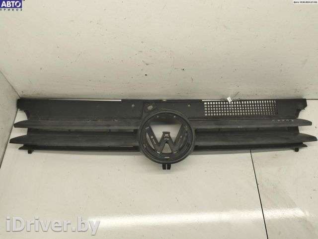 Решетка радиатора Volkswagen Golf 4 2002г. DC1200406 - Фото 1