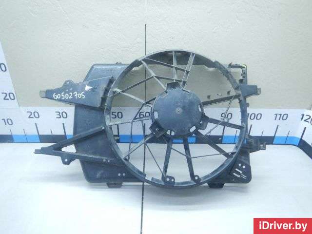Диффузор вентилятора Ford Focus 1 2000г.  - Фото 1